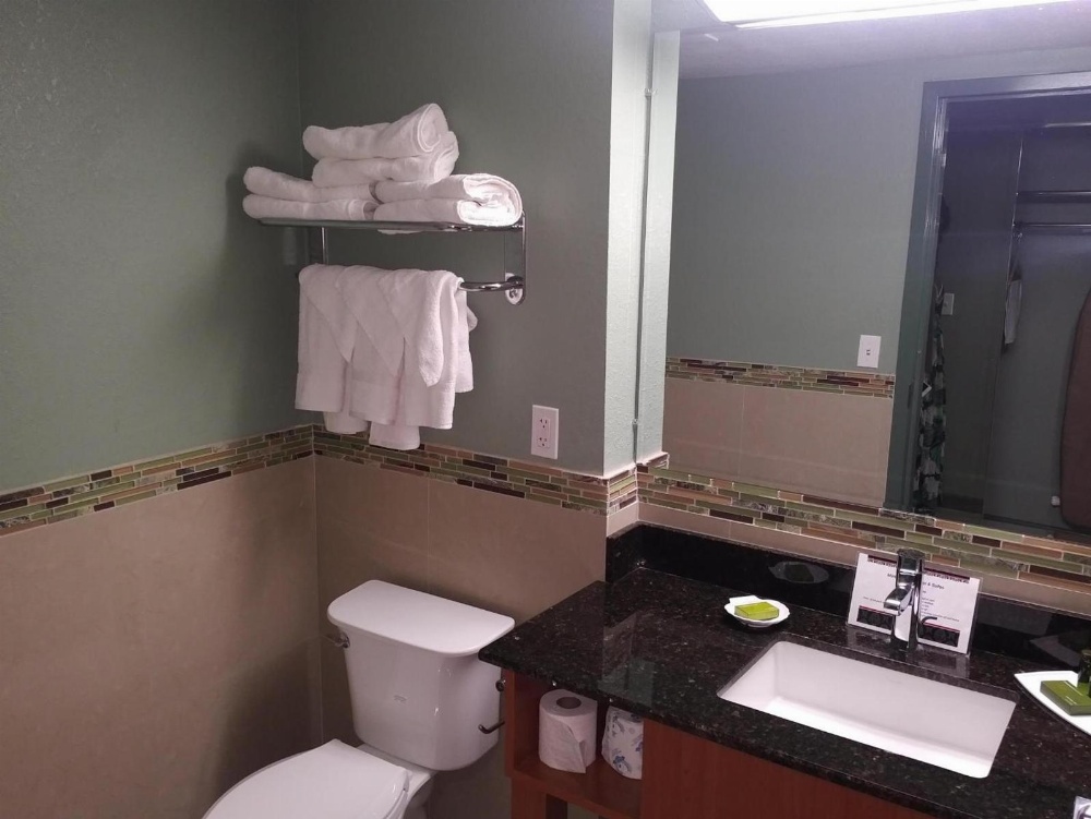 Marble Waters Hotel & Suites, Trademark by Wyndham